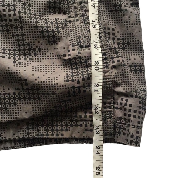 Bench Lightweight Jacket, size M - Picture 11 of 13